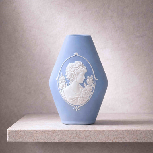 Yuka Blue & White Vase — San (No. 3)